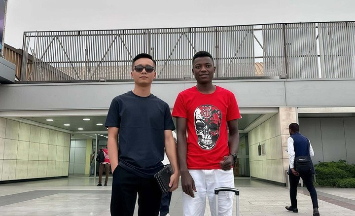 Đấu tố căng thẳng trong team của Quang Linh Vlogs dậy sóng đầu năm 2026- Ảnh 4.