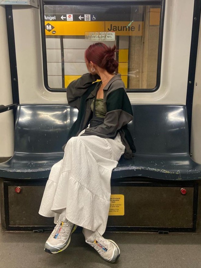 Từ xưởng kim loại đến đế chế sneaker tỷ USD: Điều gì đã biến Salomon thành hiện tượng văn hóa của năm 2025?- Ảnh 6.