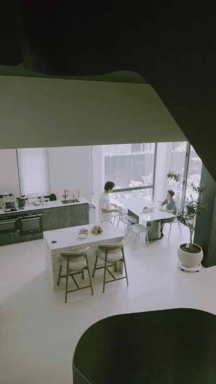 Bán nhà phố, cặp vợ chồng trung niên chuyển ra ngoại ô ở nhà 360m²: Giảm chi phí sống, làm 4 giờ/ngày vẫn đủ đầy- Ảnh 21.