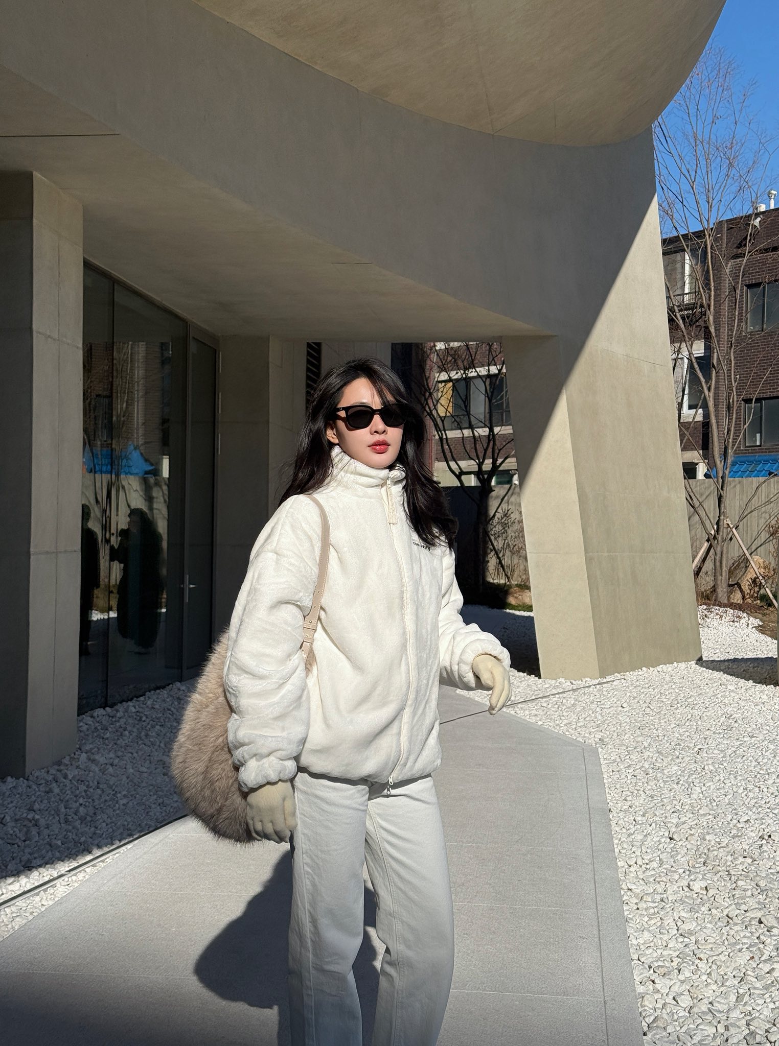 Nữ diễn viên Việt có style mùa đông đẹp mê mẩn, dù phối đồ rất đơn giản- Ảnh 2. Nữ diễn viên Việt có style mùa đông đẹp mê mẩn, dù phối đồ rất đơn giản- Ảnh 2.