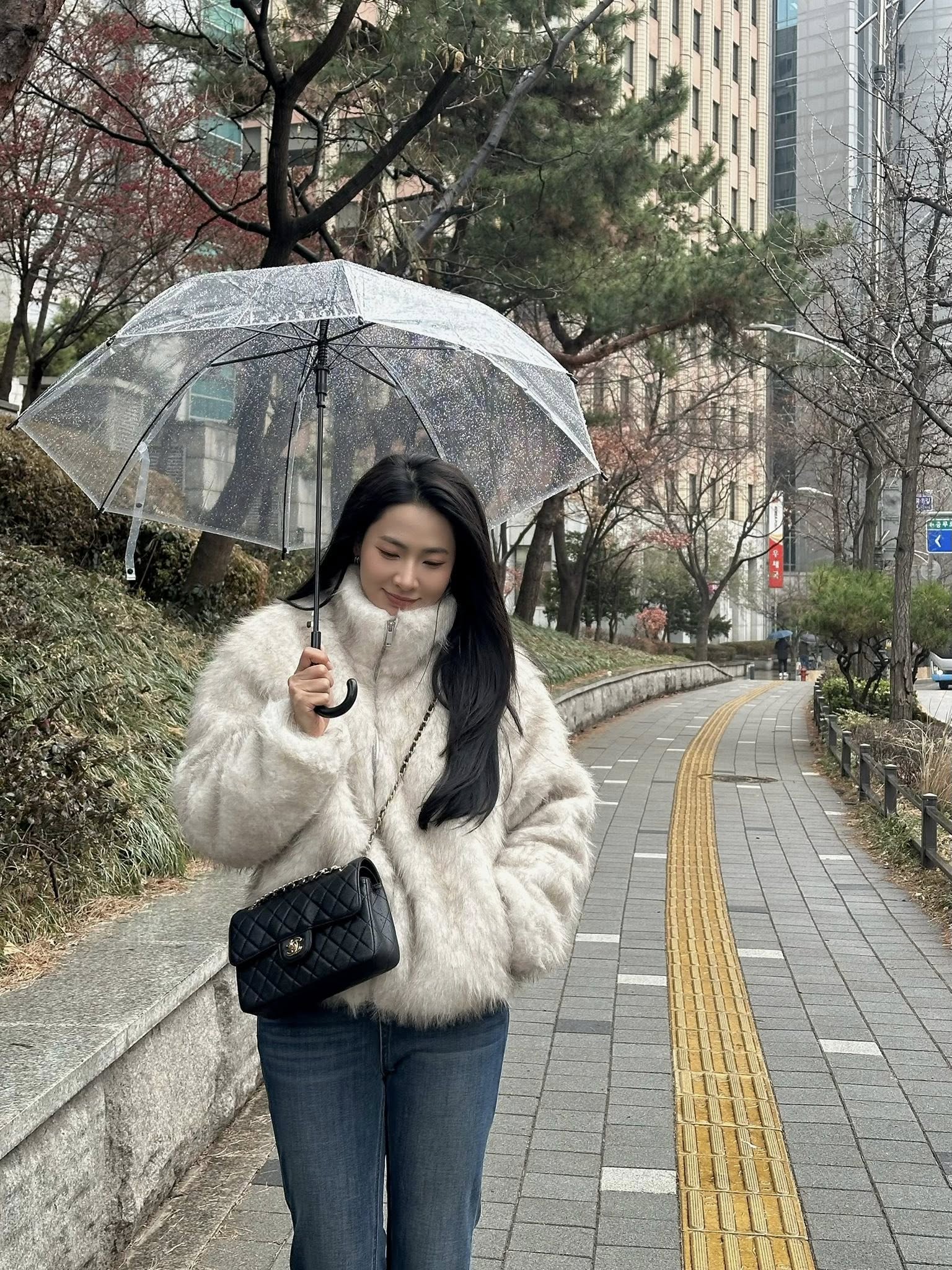 Nữ diễn viên Việt có style mùa đông đẹp mê mẩn, dù phối đồ rất đơn giản- Ảnh 1. Nữ diễn viên Việt có style mùa đông đẹp mê mẩn, dù phối đồ rất đơn giản- Ảnh 1.