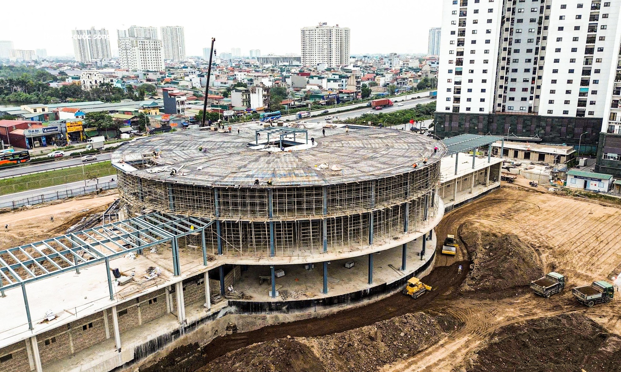 Mục sở thị bến xe khách đầu tiên của Hà Nội có hầm gửi 5.000m² sắp hoàn thành- Ảnh 10.