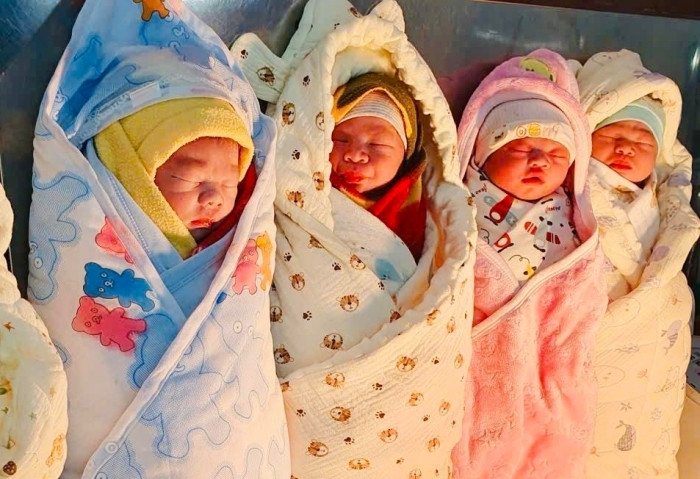 Khoảnh khắc xúc động đón em bé chào đời đúng giây phút giao thừa 2026- Ảnh 4.