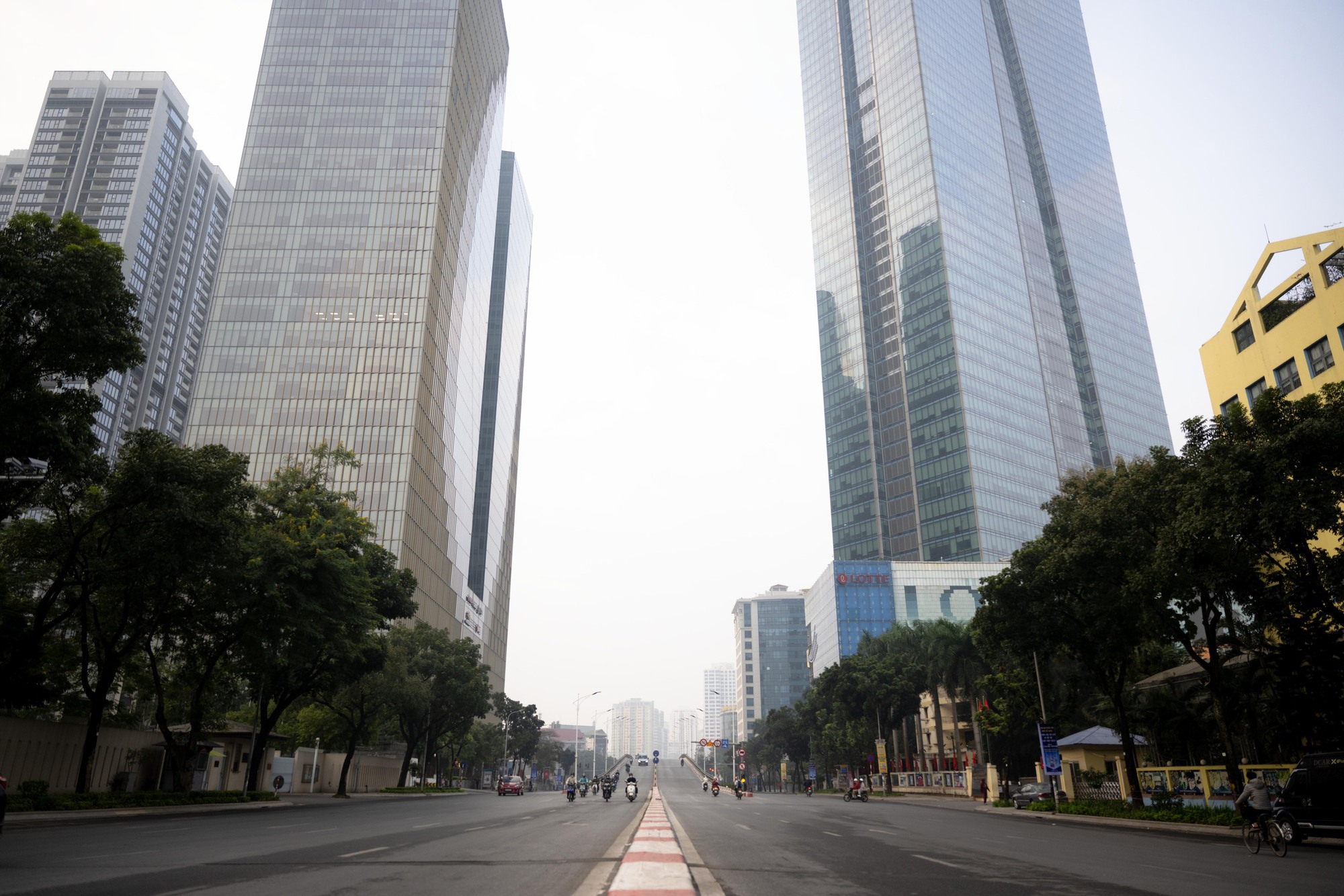 Ảnh, clip: Hà Nội thật lạ trong sáng đầu năm 2026- Ảnh 20.