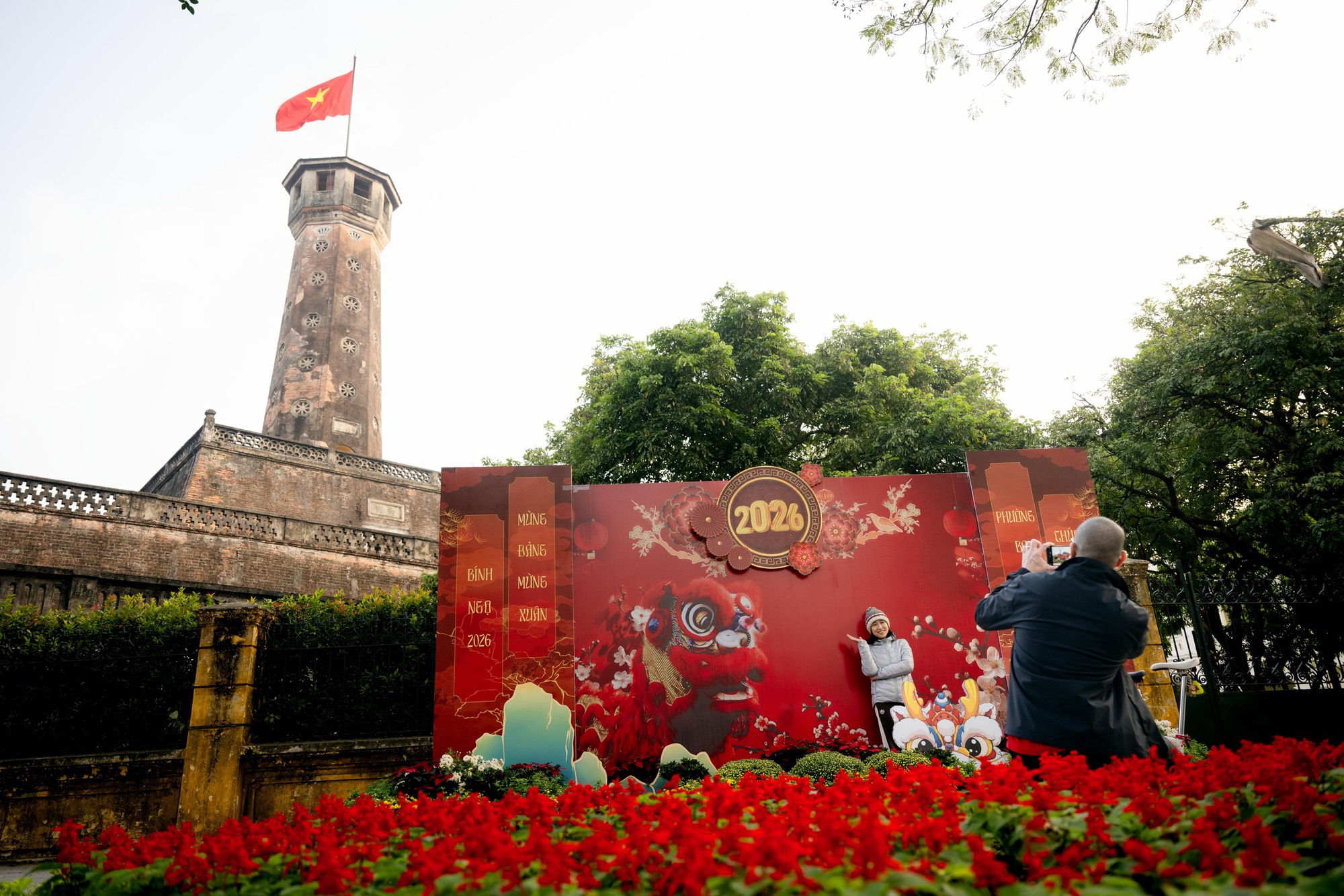 Ảnh, clip: Hà Nội thật lạ trong sáng đầu năm 2026- Ảnh 19.