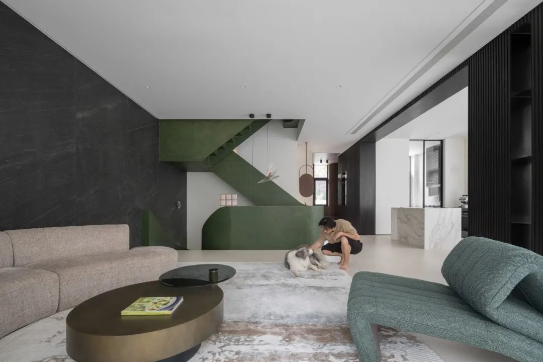 Bán nhà phố, cặp vợ chồng trung niên chuyển ra ngoại ô ở nhà 360m²: Giảm chi phí sống, làm 4 giờ/ngày vẫn đủ đầy- Ảnh 8.