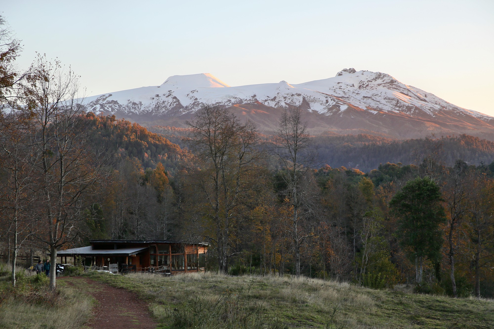 Băng tan “ đánh thức” những núi lửa nguy hiểm nhất thế giới - Ảnh 3.