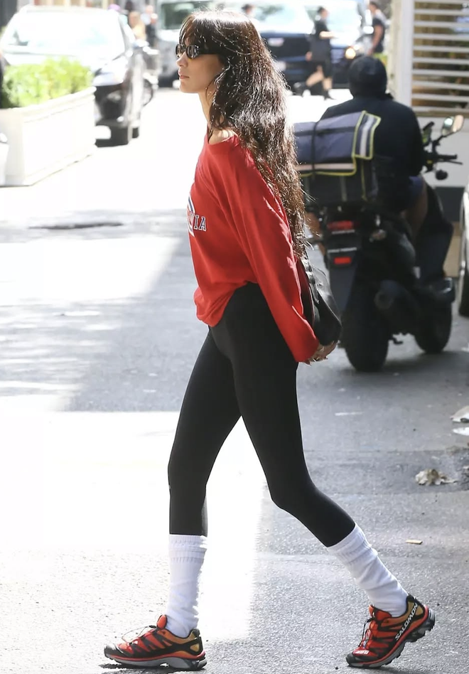 Từ xưởng kim loại đến đế chế sneaker tỷ USD: Điều gì đã biến Salomon thành hiện tượng văn hóa của năm 2025?- Ảnh 9.