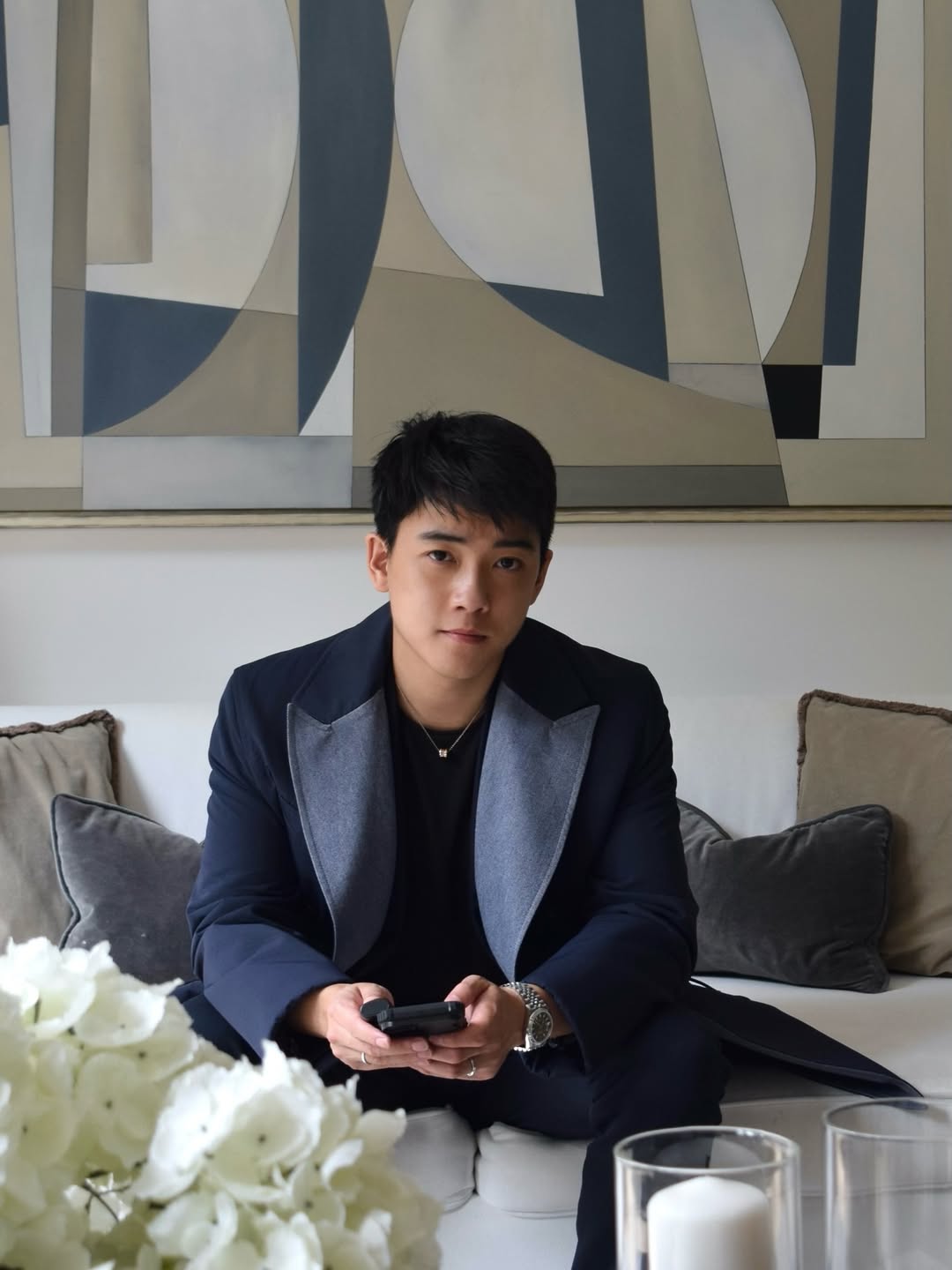 "Sống đủ lâu để thấy" Chris Khoa tung clip 11 giây, công khai điều giấu kín suốt 10 năm- Ảnh 6. "Sống đủ lâu để thấy" Chris Khoa tung clip 11 giây, công khai điều giấu kín suốt 10 năm- Ảnh 6.