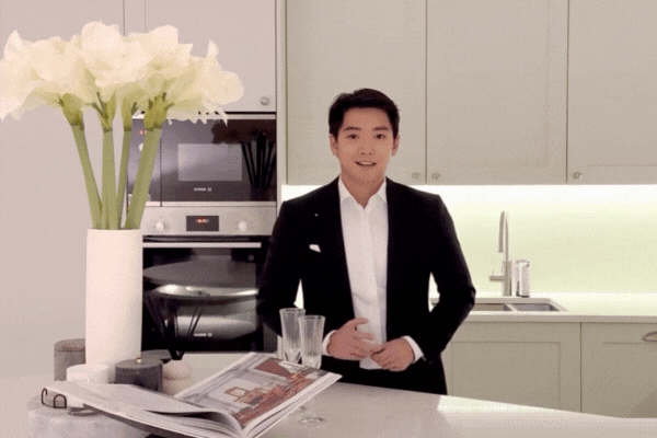 "Sống đủ lâu để thấy" Chris Khoa tung clip 11 giây, công khai điều giấu kín suốt 10 năm- Ảnh 1. "Sống đủ lâu để thấy" Chris Khoa tung clip 11 giây, công khai điều giấu kín suốt 10 năm- Ảnh 1.