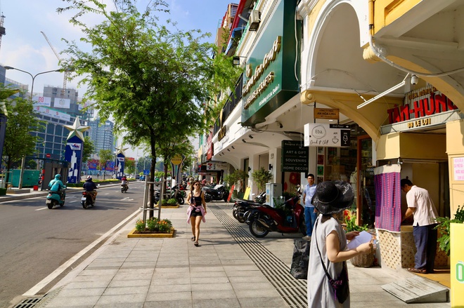 Khánh thành công trình chỉnh trang đường Lê Lợi giữa trung tâm TPHCM - Ảnh 13.