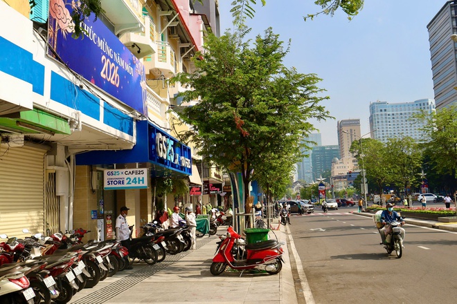 Khánh thành công trình chỉnh trang đường Lê Lợi giữa trung tâm TPHCM - Ảnh 14.