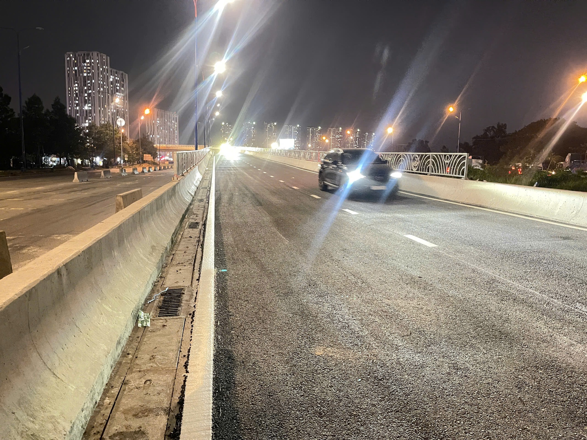 Cầu vượt N2 nút giao An Phú chính thức thông xe, giảm ùn tắc cửa ngõ Đông TPHCM- Ảnh 1.