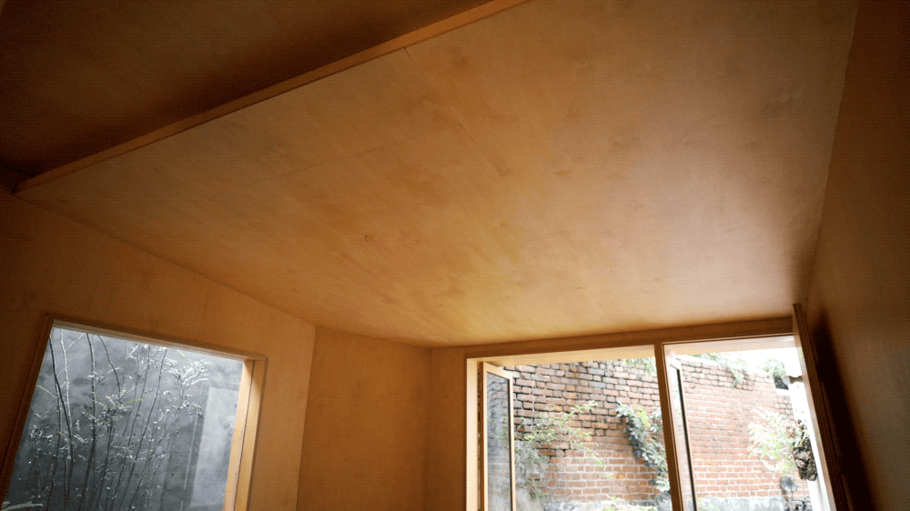 Căn hộ 46m² của đôi vợ chồng mới cưới trong nhà tập thể cũ gây sốt: Vì sao người trẻ đang “quay xe” về nhà cũ trung tâm - nhỏ nhưng đáng tiền hơn?- Ảnh 22.