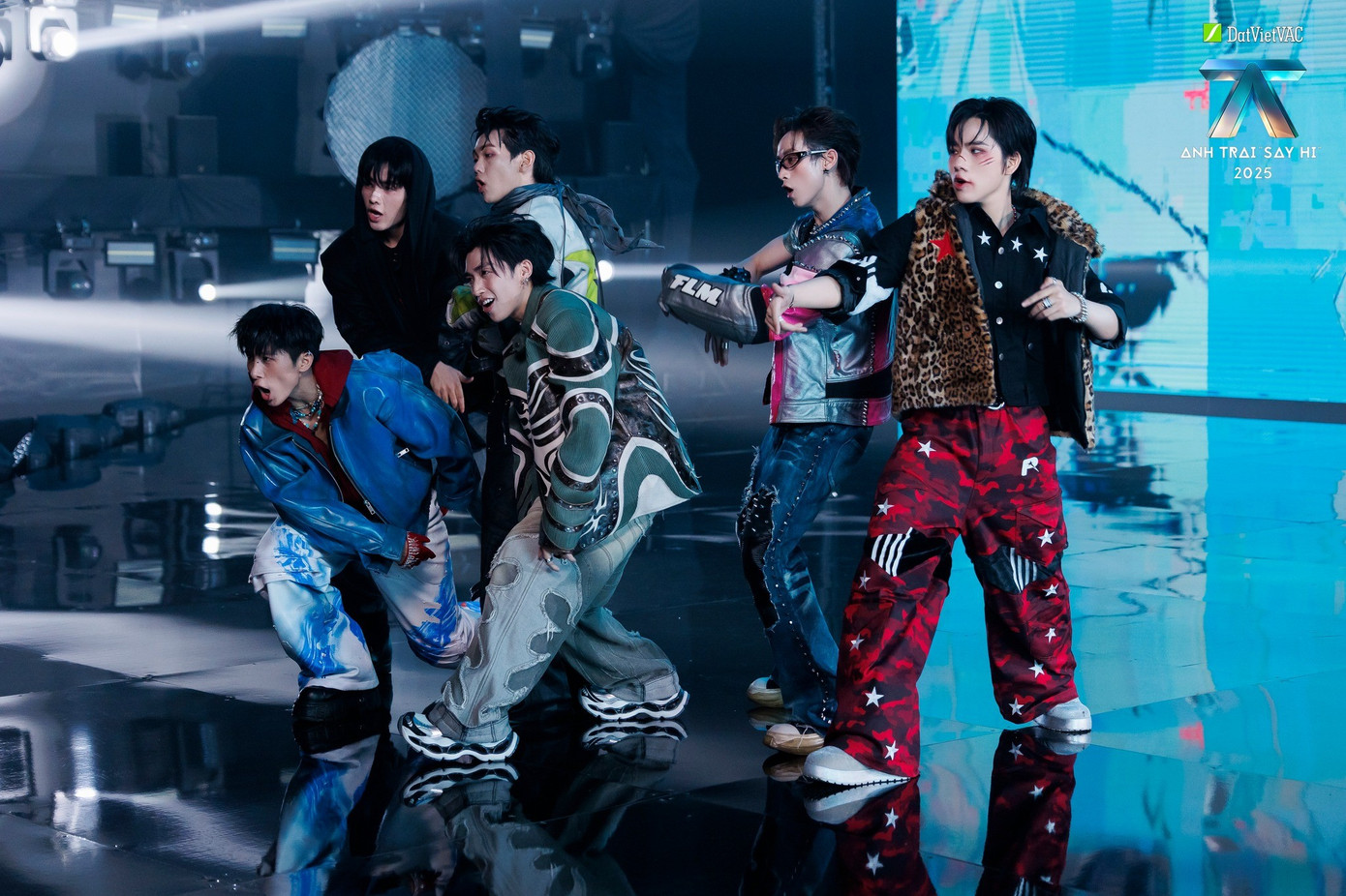 Ai dẫn đầu trong cuộc đua của các ông lớn?- Ảnh 6.