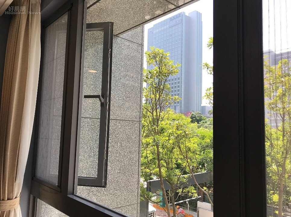 Tôi chọn tầng đẹp nhất dự án vì nghĩ là đỉnh cao: Ba năm sau, tôi chỉ muốn được xuống thấp càng nhanh càng tốt- Ảnh 3. Tôi chọn tầng đẹp nhất dự án vì nghĩ là đỉnh cao: Ba năm sau, tôi chỉ muốn được xuống thấp càng nhanh càng tốt- Ảnh 3.