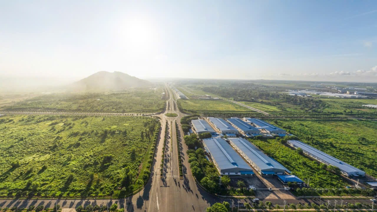 Vượt chỉ tiêu cao nhất cả nước, GRDP bình quân đầu người của thủ phủ công nghiệp Việt Nam đạt mức nào?- Ảnh 1.