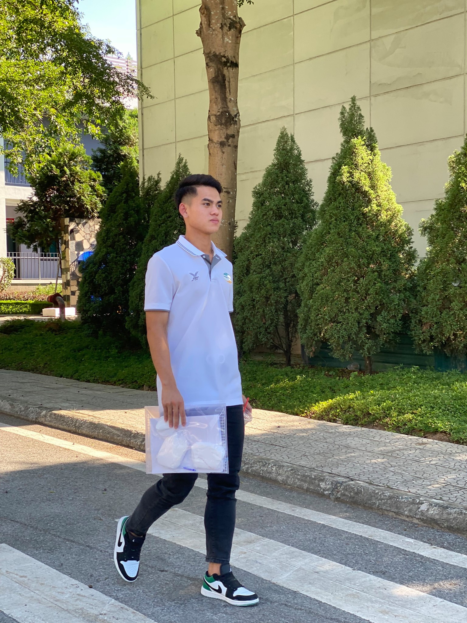 Profile đội trưởng U23 Việt Nam gây sốt U23 châu Á: Vào sân ghi bàn lạnh lùng, ngoài đời là "học sinh giỏi" có tiếng - Ảnh 18.