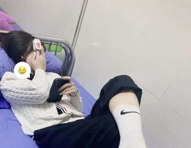 8 người một nhà cùng mắc ung thư tuyến giáp, bác sĩ nhắc nhở: Thấy 5 thay đổi này, e rằng "tế bào ung thư” đã lớn- Ảnh 1.