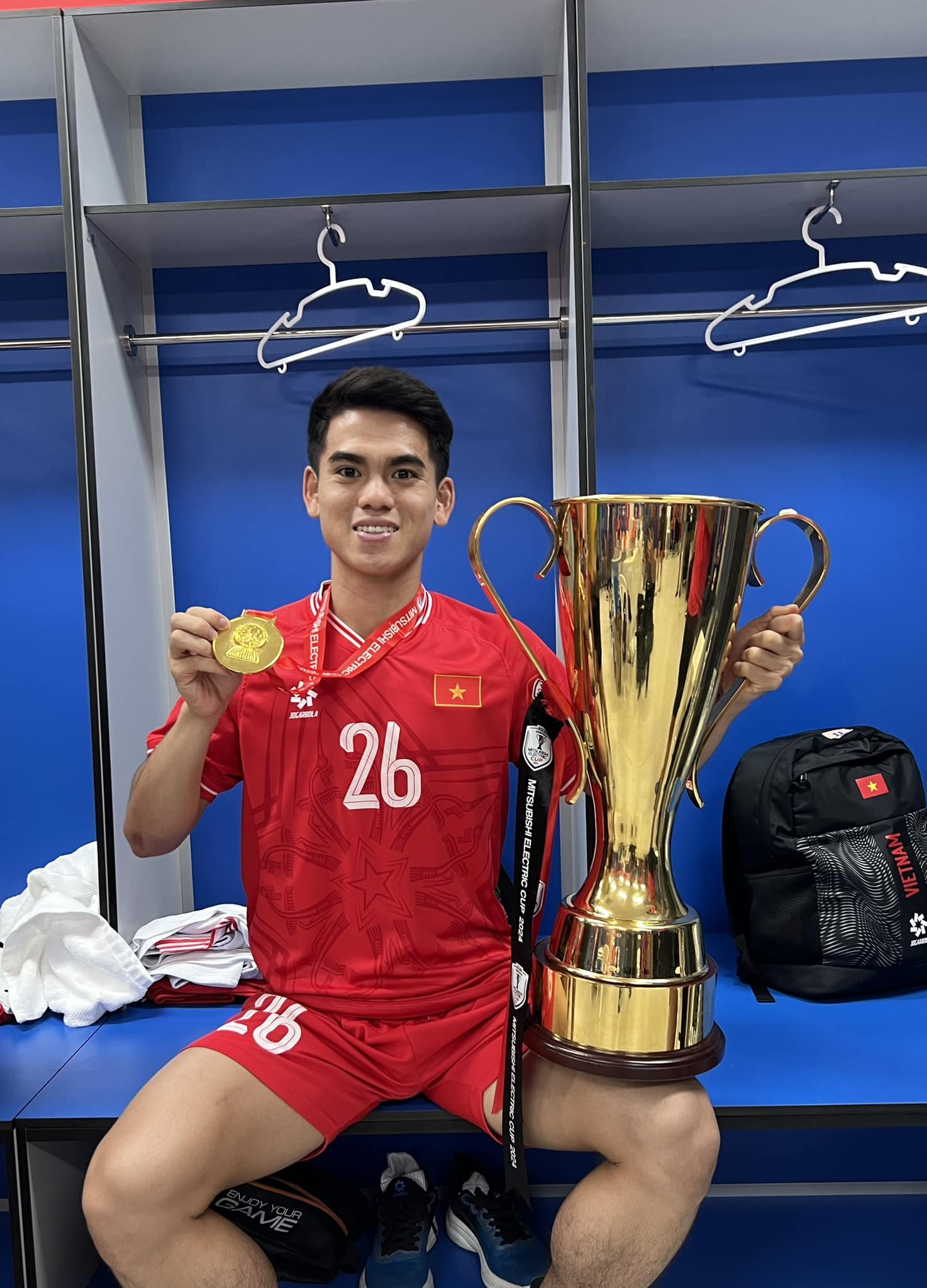 Profile đội trưởng U23 Việt Nam gây sốt U23 châu Á: Vào sân ghi bàn lạnh lùng, ngoài đời là "học sinh giỏi" có tiếng - Ảnh 13.