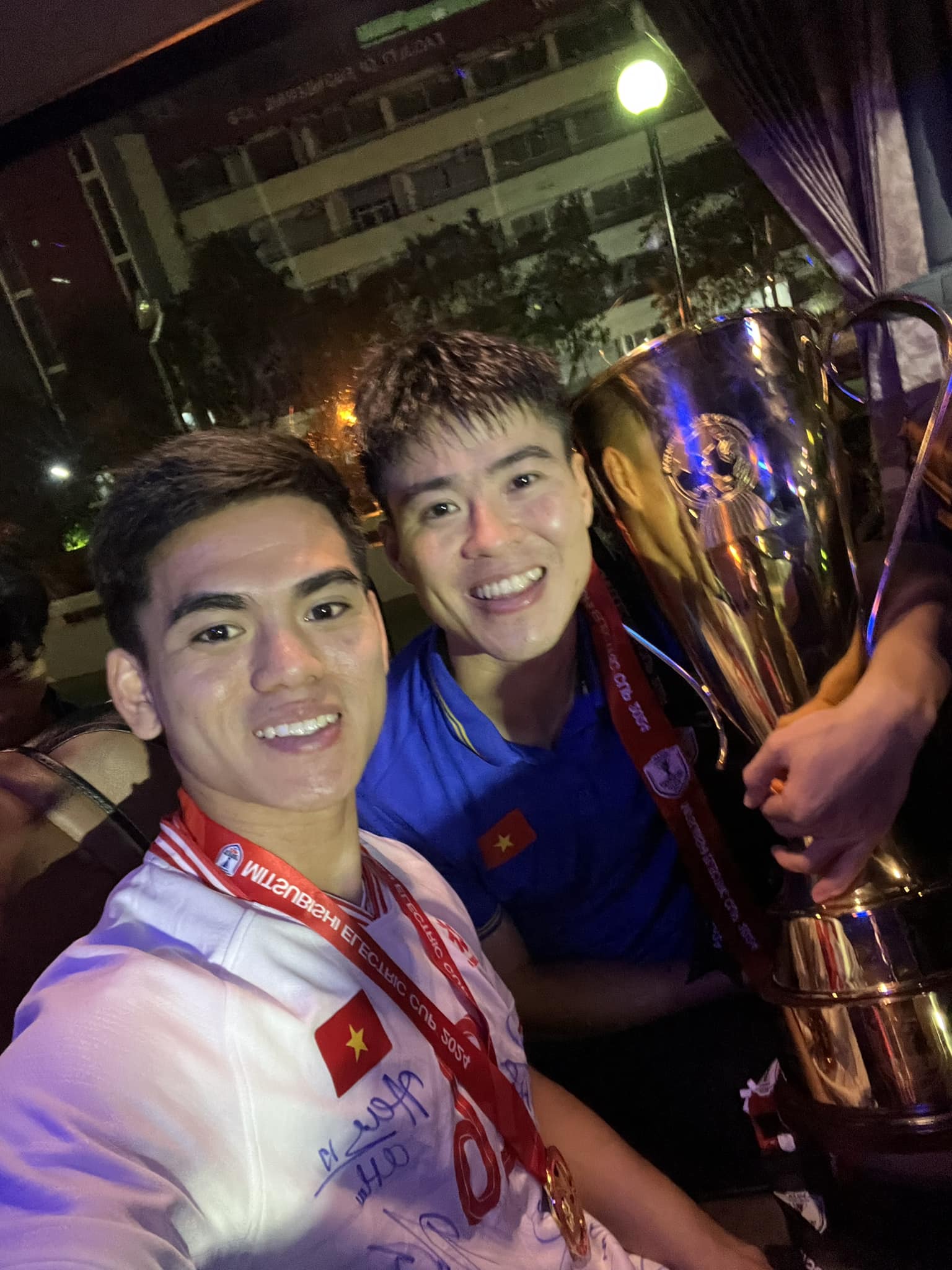 Profile đội trưởng U23 Việt Nam gây sốt U23 châu Á: Vào sân ghi bàn lạnh lùng, ngoài đời là "học sinh giỏi" có tiếng - Ảnh 15.