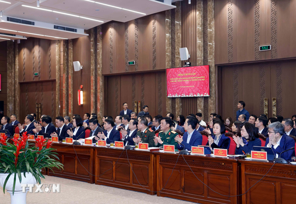 Những hình ảnh Tổng Bí thư Tô Lâm làm việc với Ban Thường vụ Thành ủy Hà Nội về tầm nhìn 100 năm - Ảnh 5.