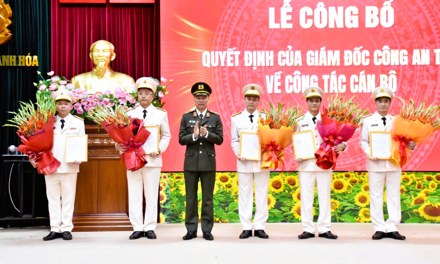 Công an tỉnh Thanh Hóa điều động, bổ nhiệm 5 trưởng phòng - Ảnh 1.