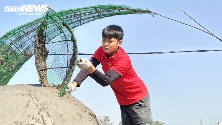 9X Bắc Ninh đam mê làm linh vật Tết thân thiện, đáng yêu- Ảnh 4.