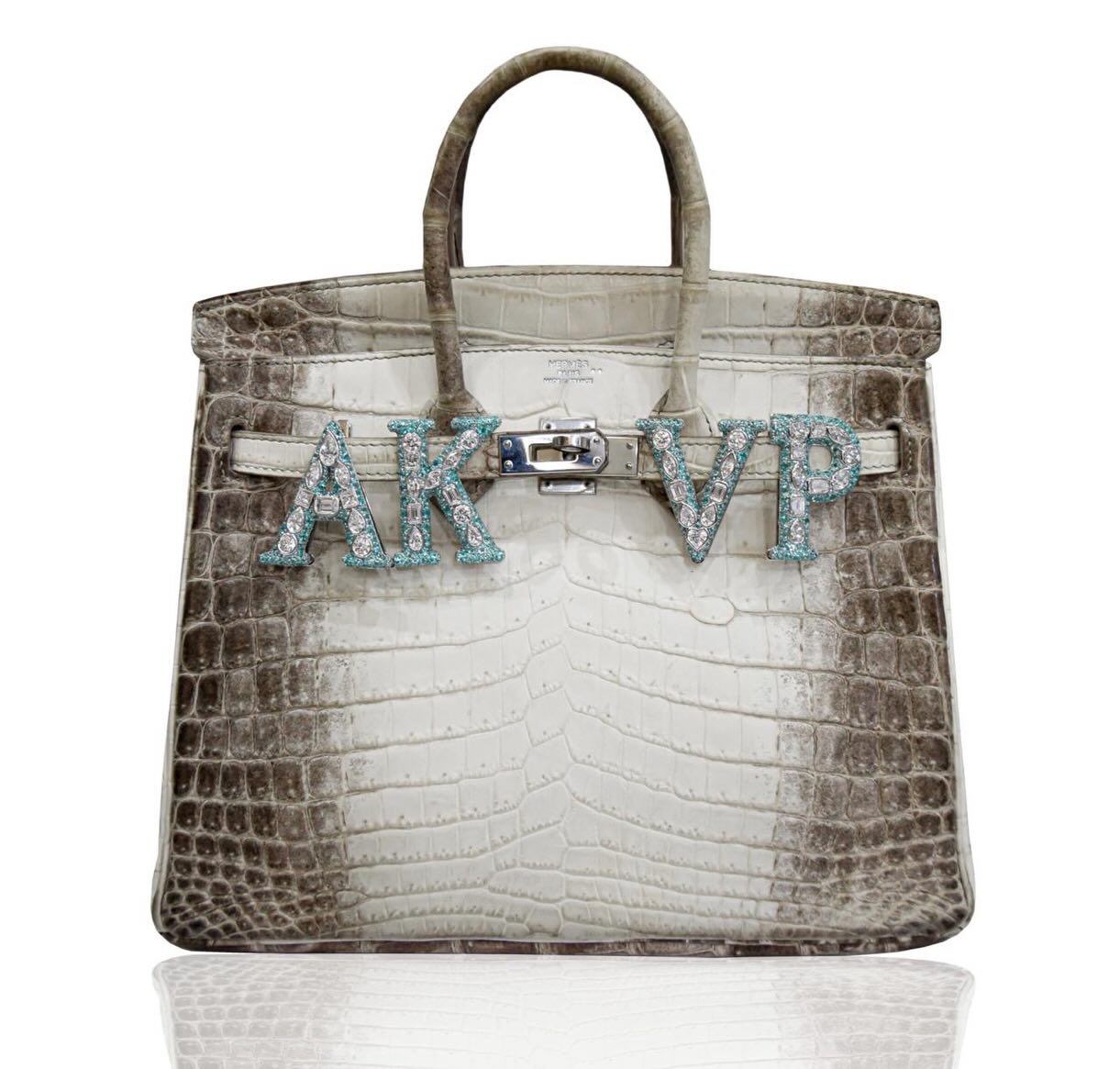 Túi Hermès da cá sấu của người phụ nữ giàu nhất châu Á gắn vật thể lạ- Ảnh 3. Túi Hermès da cá sấu của người phụ nữ giàu nhất châu Á gắn vật thể lạ- Ảnh 3.