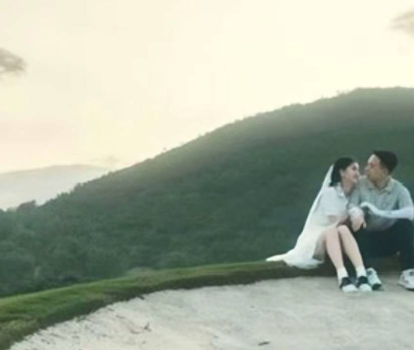 Rò rỉ ảnh cưới cực hiếm của Á hậu Phương Nhi và thiếu gia Minh Hoàng- Ảnh 1.