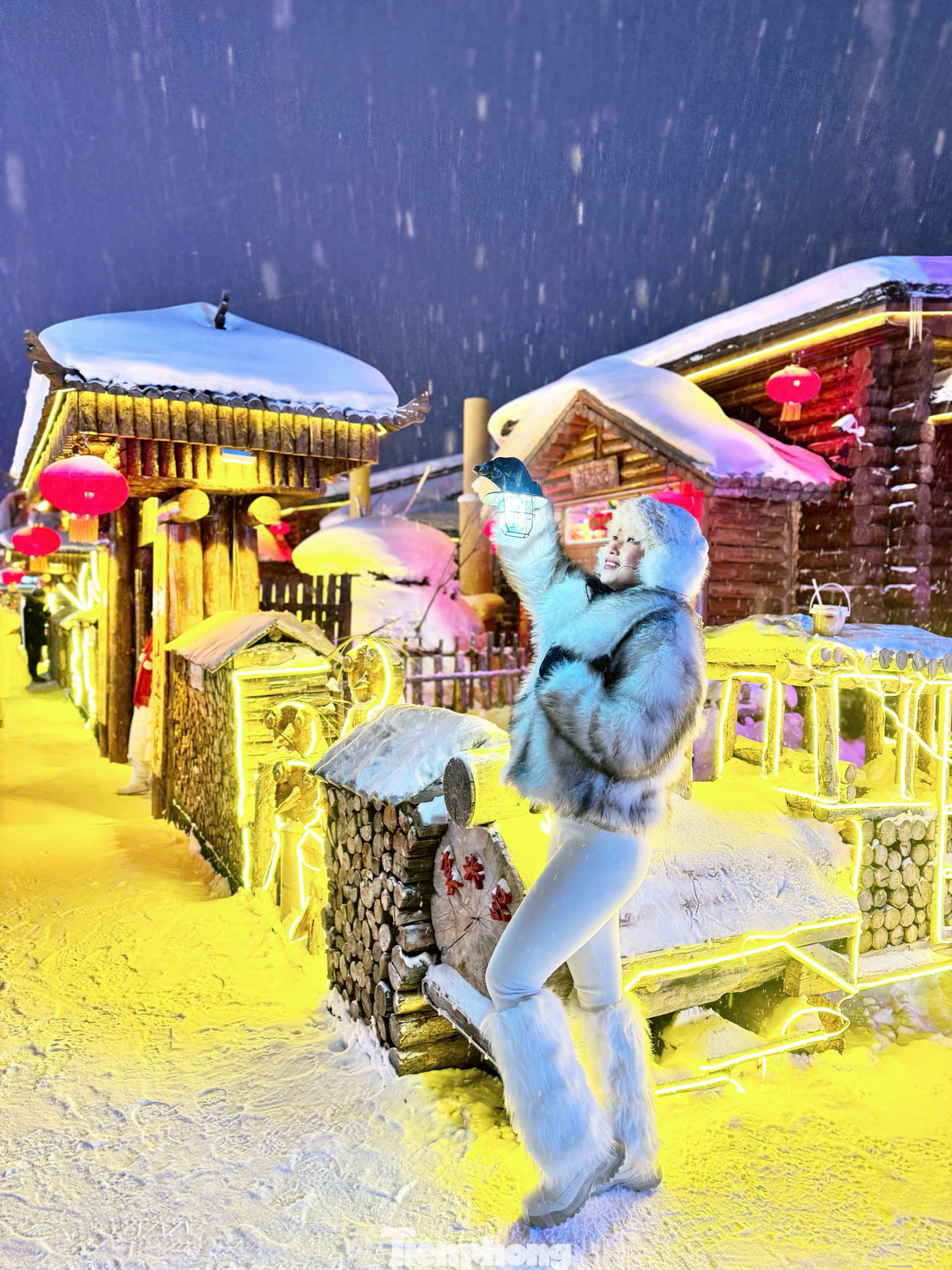 Vỡ òa cảnh siêu thực ngôi làng ở Hắc Long Giang, khách đến chỉ biết trầm trồ- Ảnh 21.