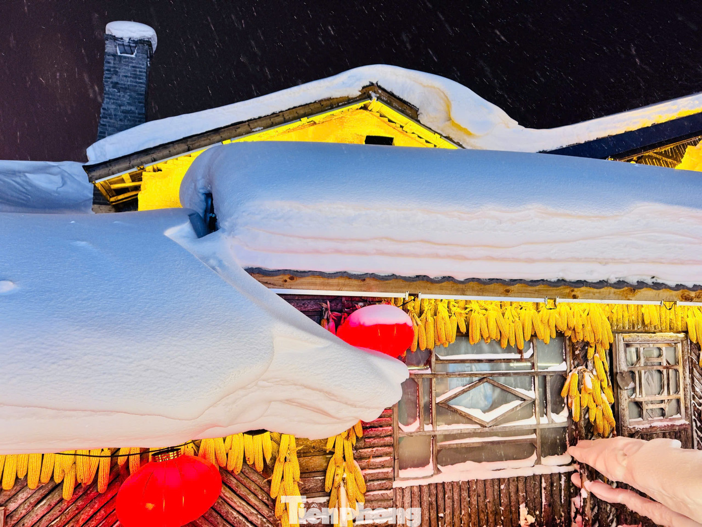 Vỡ òa cảnh siêu thực ngôi làng ở Hắc Long Giang, khách đến chỉ biết trầm trồ- Ảnh 11.