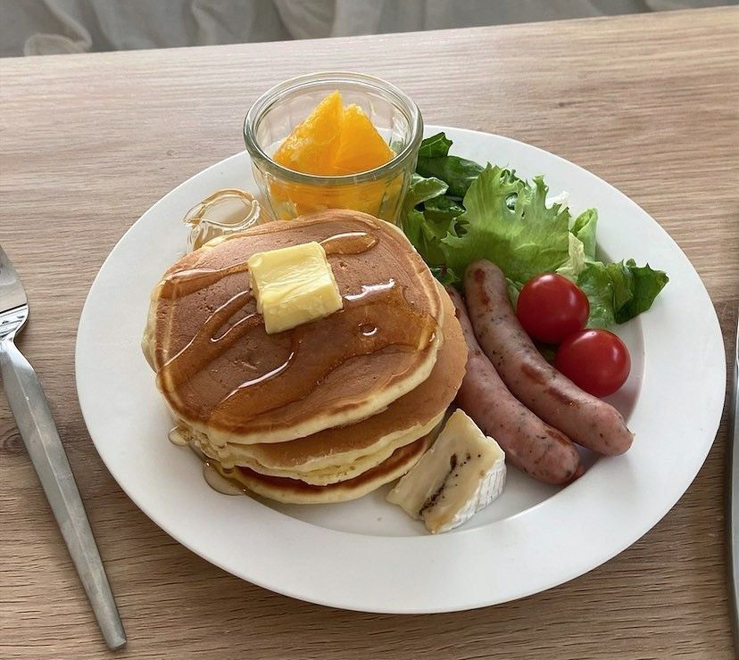 Đã đến lúc tự cứu lấy dạ dày bằng cách NGỪNG ĂN 5 món này vào bữa sáng dù "mê như điếu đổ" - Ảnh 1.