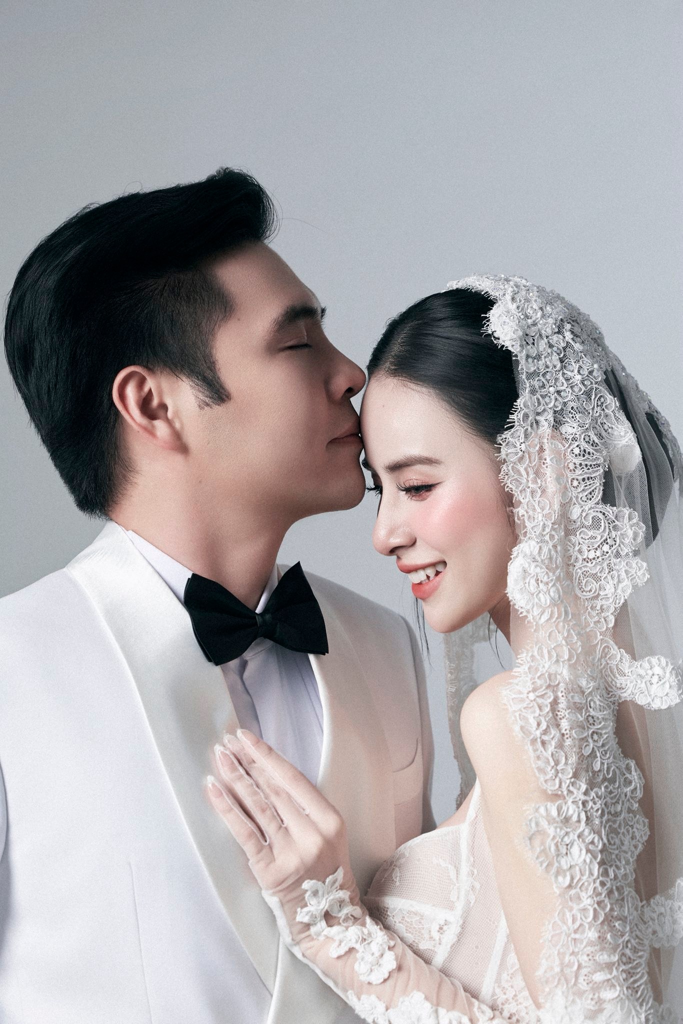 Mỹ nhân 2k2 đẹp như bước ra từ trong tranh, được mẹ chồng chấm ngay từ lần đầu gặp một bước vào nhà hào môn- Ảnh 5. Mỹ nhân 2k2 đẹp như bước ra từ trong tranh, được mẹ chồng chấm ngay từ lần đầu gặp một bước vào nhà hào môn- Ảnh 5.