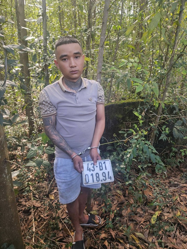 Ra lệnh bắt tạm giam Nguyễn Văn Vinh SN 2000- Ảnh 1.