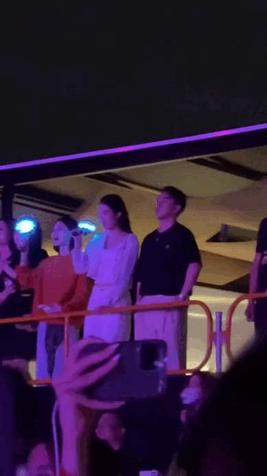 Phương Nhi và thiếu gia Minh Hoàng cứ xuất hiện là "gây bão", nhan sắc con dâu tập đoàn luôn được chấm điểm 10 - Ảnh 8.