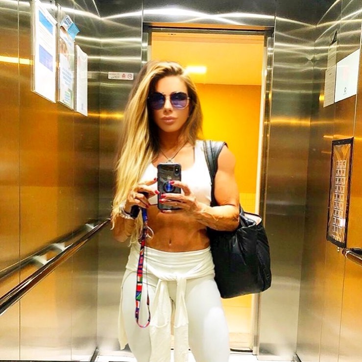 U60 vẫn có body bốc lửa nhờ ăn 15 quả trứng, tập gym 3 tiếng mỗi ngày- Ảnh 4.