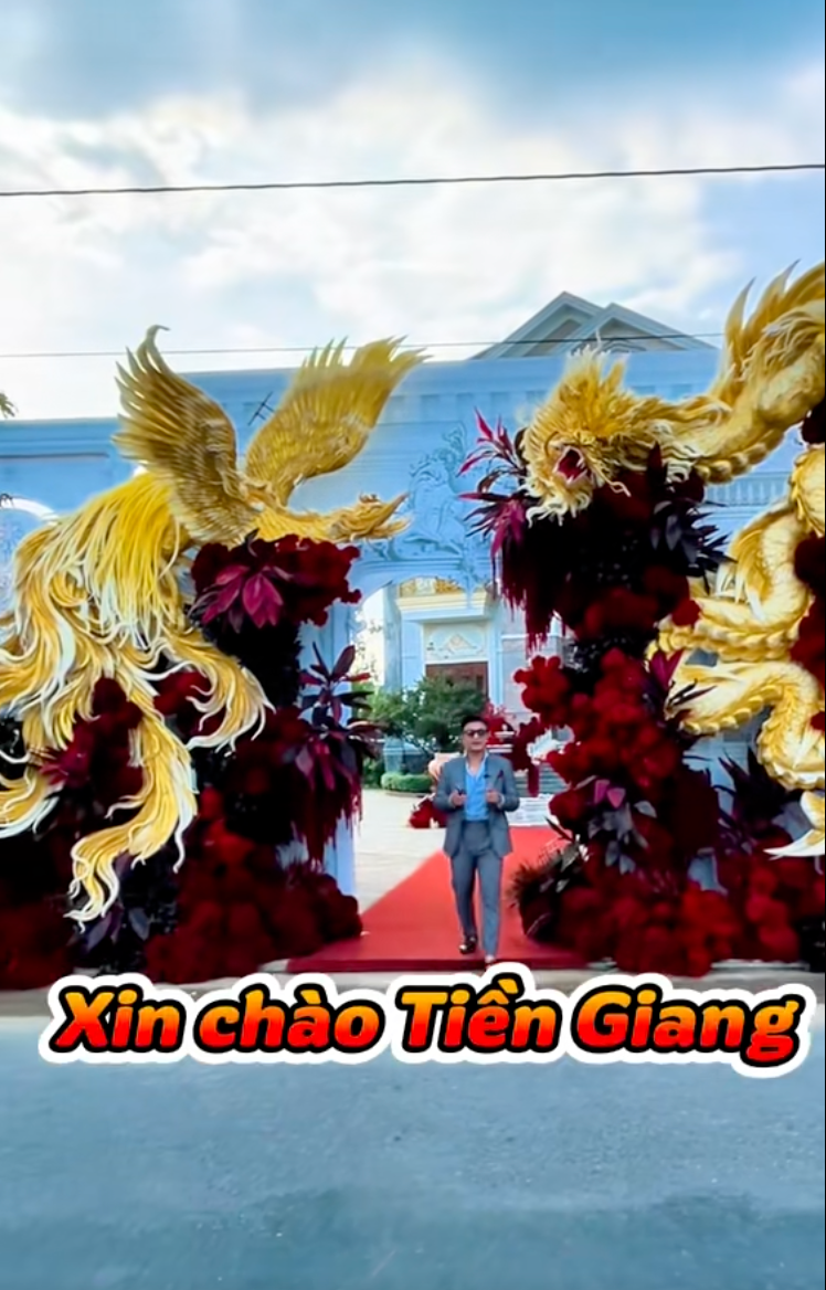 Đám cưới hot Tiền Giang đây rồi: Thiếu gia vựa gạo miền Tây chơi lớn biến sân tennis thành lễ đường- Ảnh 1.