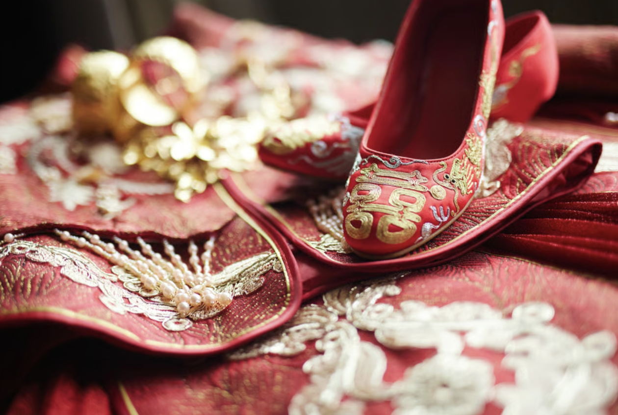 Thi đỗ công chức, sính lễ tăng thêm 752 triệu đồng: Chiêu quảng cáo khiến chính quyền vào cuộc- Ảnh 3. Thi đỗ công chức, sính lễ tăng thêm 752 triệu đồng: Chiêu quảng cáo khiến chính quyền vào cuộc- Ảnh 3.