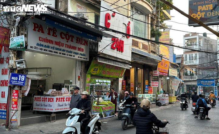 Pate Cột Đèn truyền thống vạ lây, tiểu thương lao đao sau bê bối Đồ hộp Hạ Long- Ảnh 1.