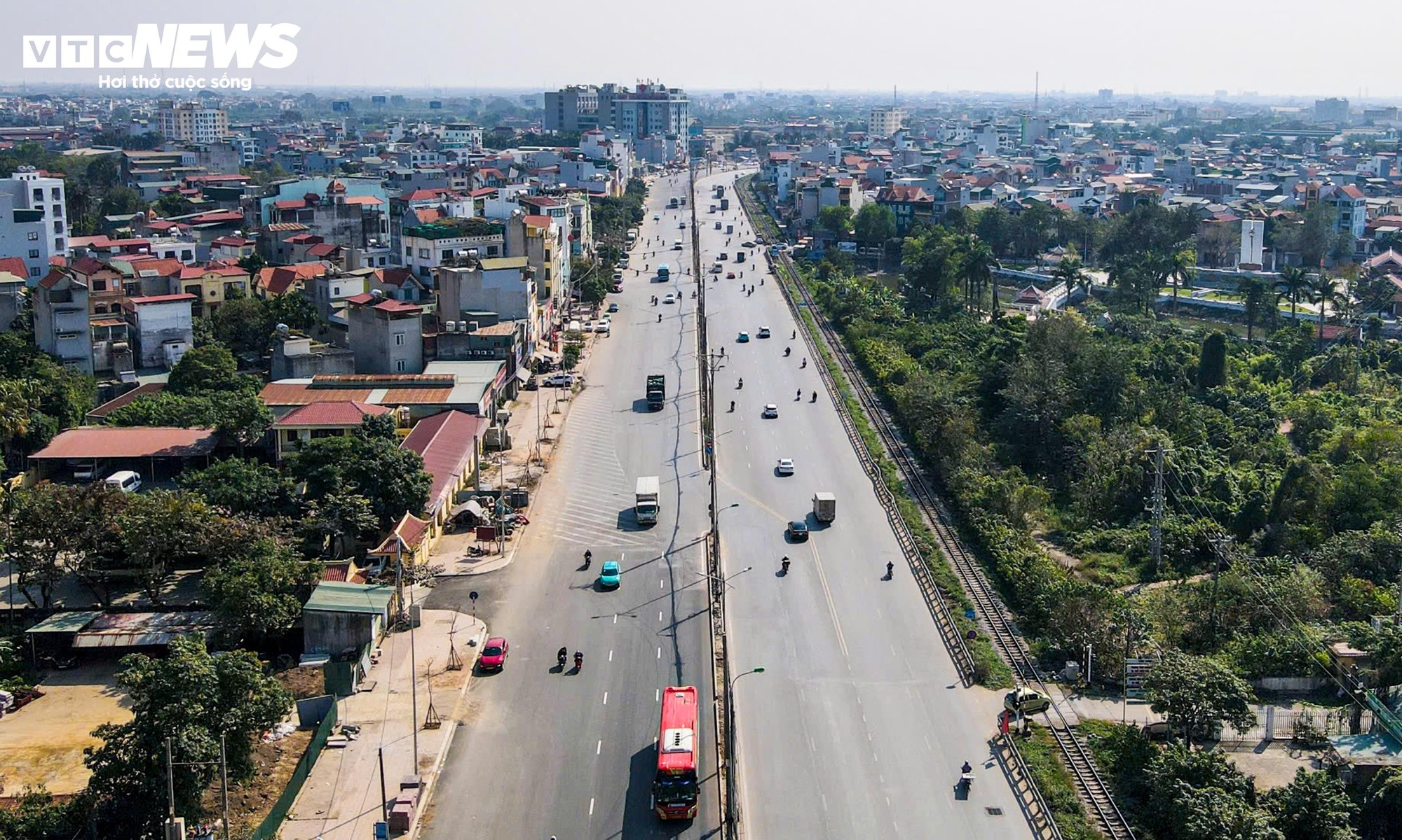 Quốc lộ 1A Văn Điển - Ngọc Hồi thành đại lộ 8 làn xe sau 15 năm- Ảnh 1.