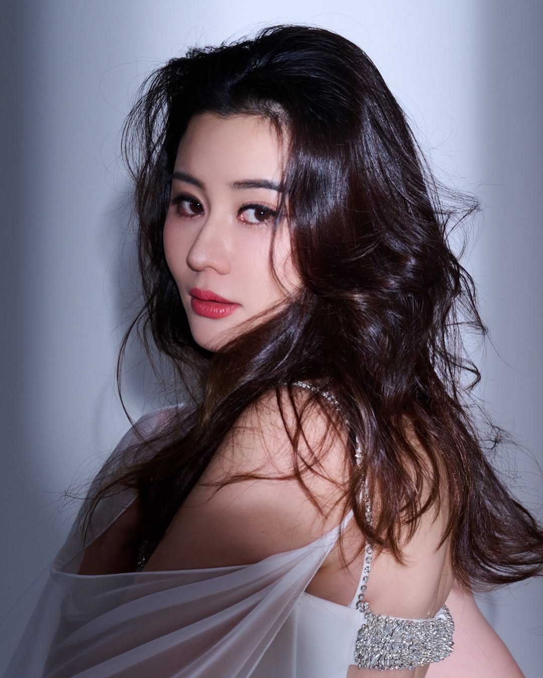 Mỹ nhân showbiz này giàu thế: 19 tuổi có 3 căn hộ cao cấp, giờ làm chủ công ty toàn hot KOL triệu view- Ảnh 1.