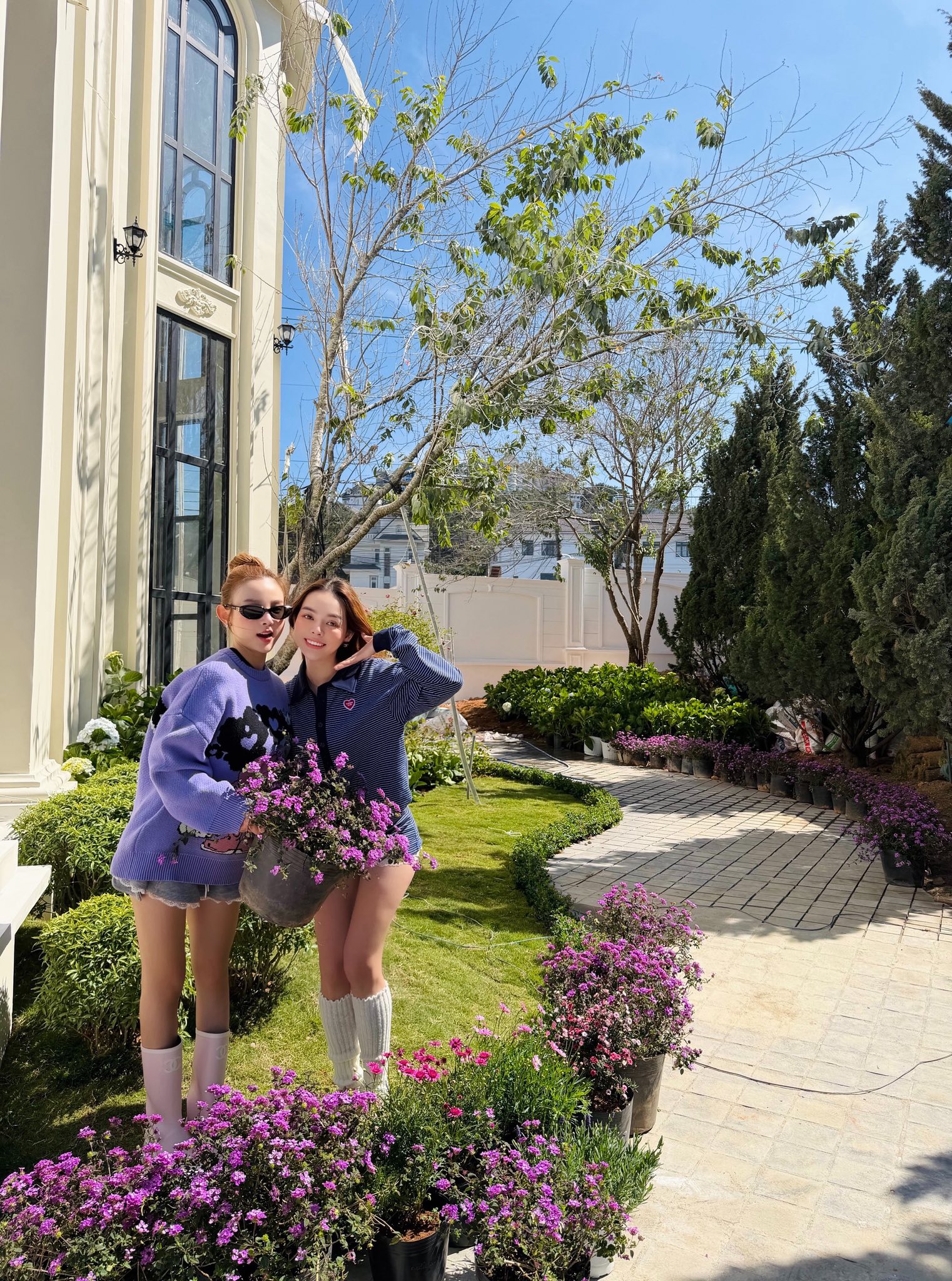 Lần đầu lộ diện căn biệt thự do Huyền Baby và bạn thân 20 năm xây để "dưỡng già" ở Đà Lạt - Ảnh 2.