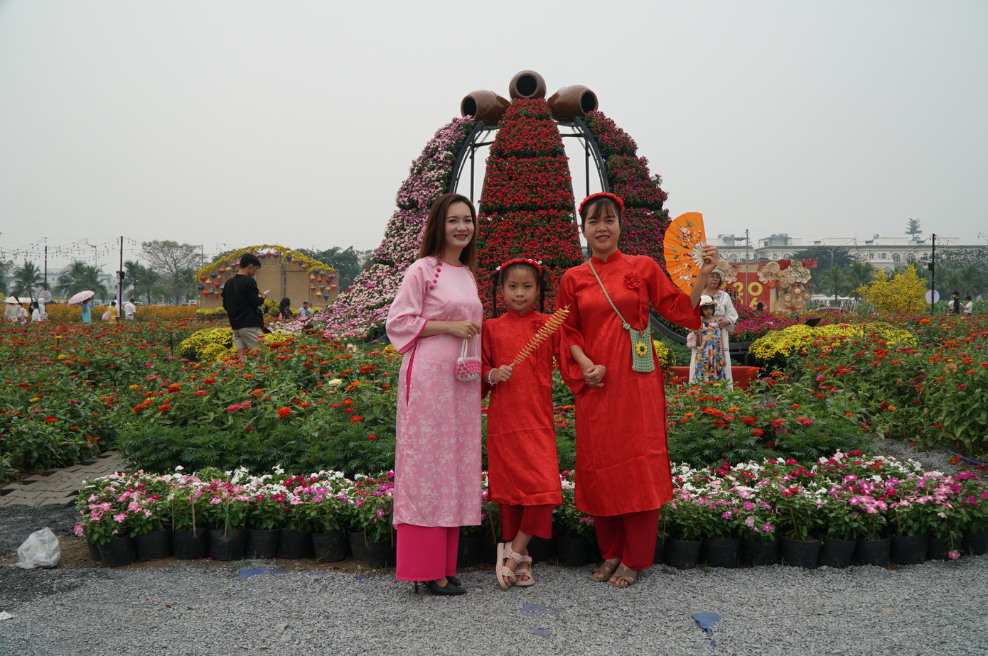 Sốt sình sịch với cánh đồng hoa xuân ở TPHCM- Ảnh 11.