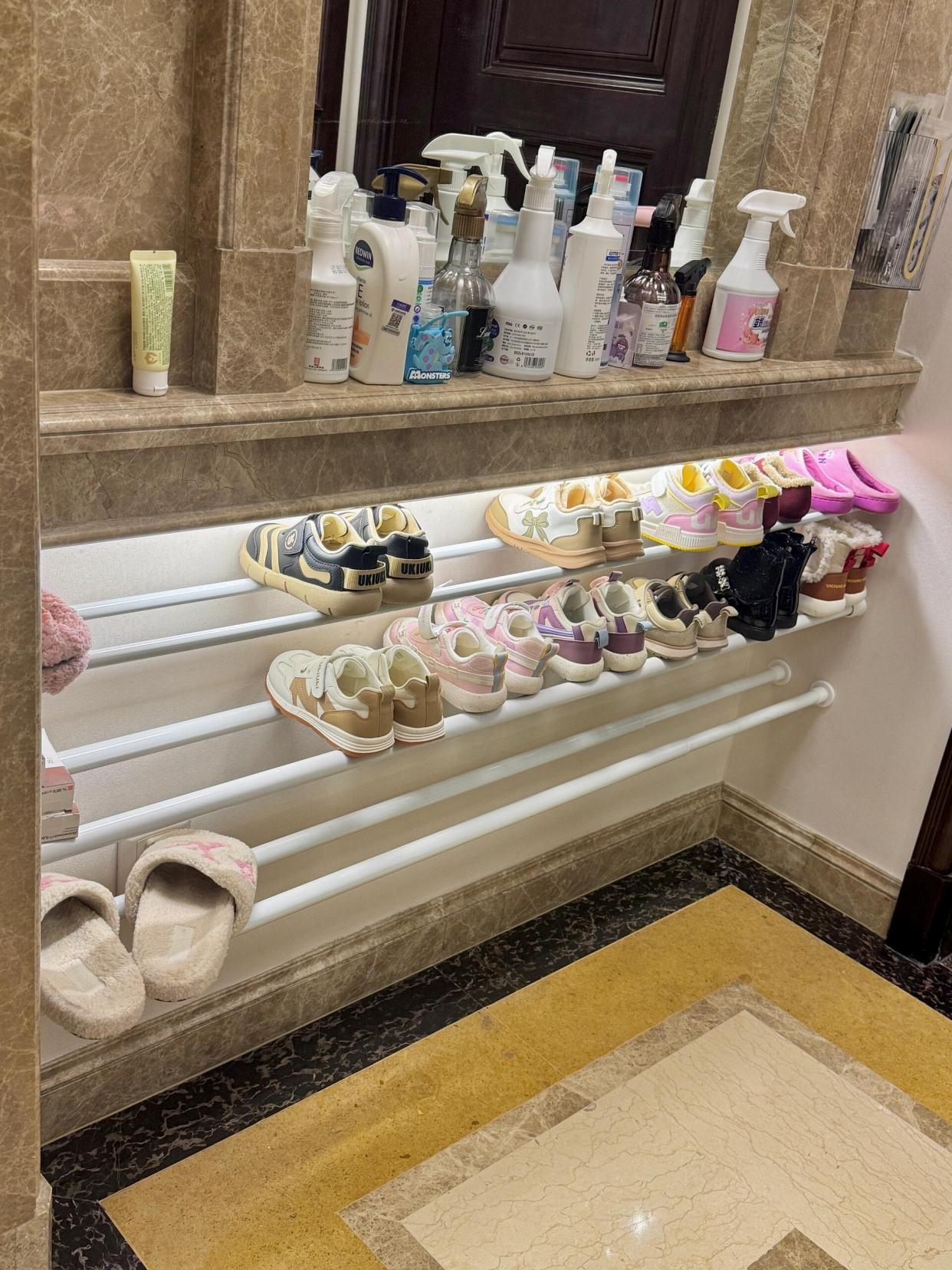 Một thanh treo co giãn, hơn 20 cách dùng: Món đồ rẻ nhất nhưng "lời" nhất tôi từng mua - Ảnh 14.