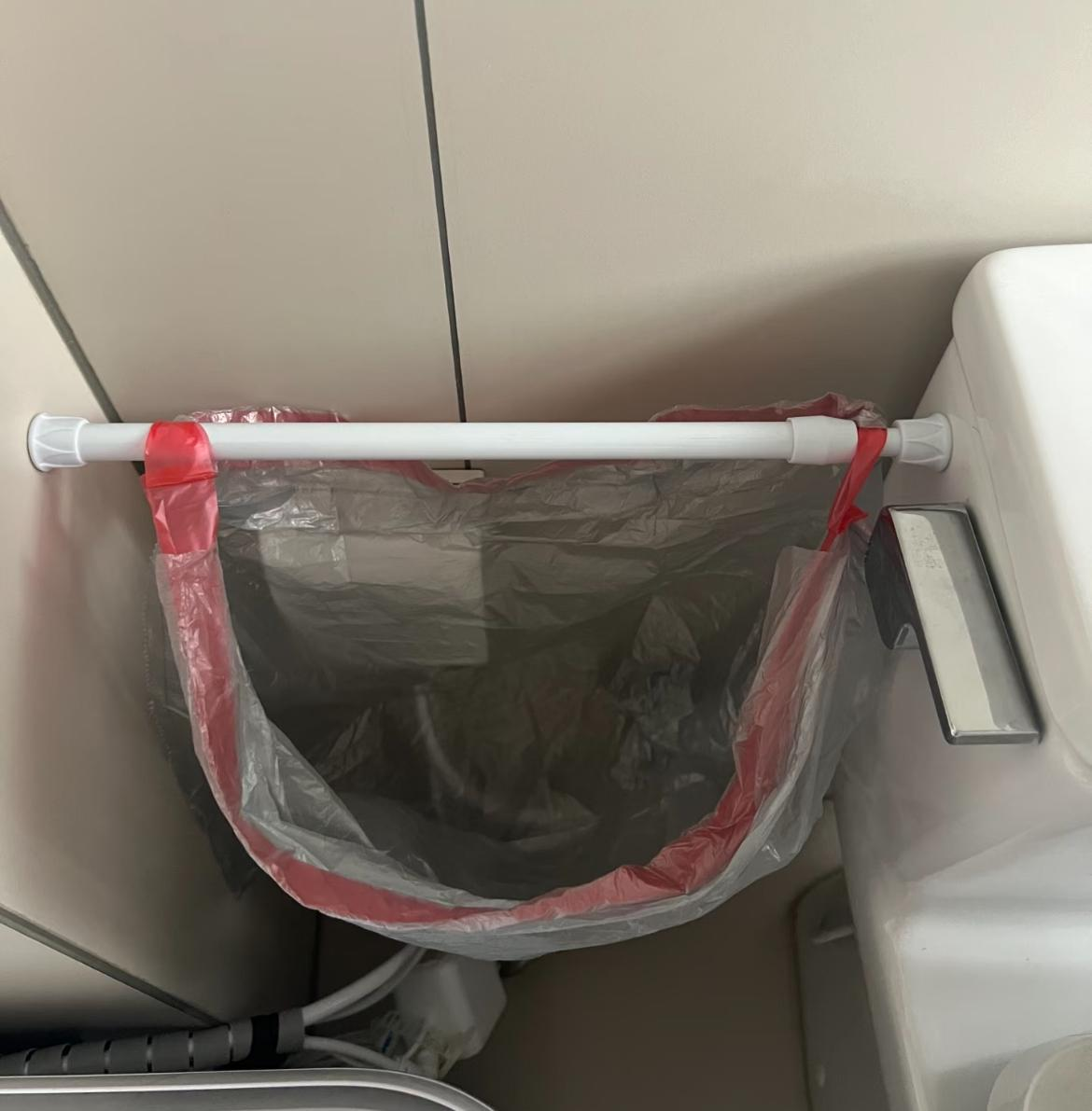 Một thanh treo co giãn, hơn 20 cách dùng: Món đồ rẻ nhất nhưng "lời" nhất tôi từng mua - Ảnh 17.