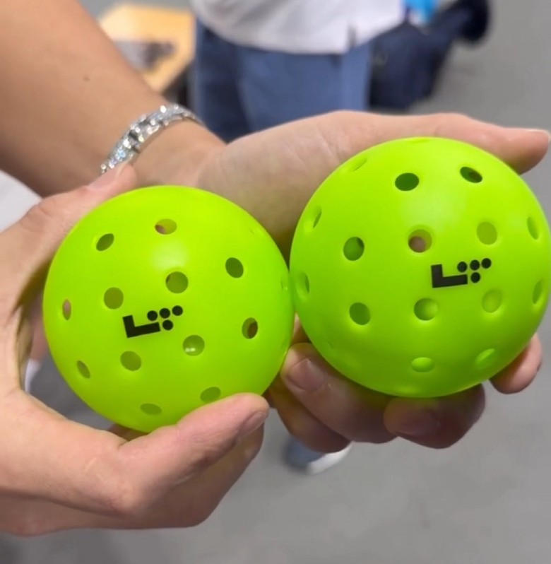 Drama: Bóng Pickleball "hot hit" mới về Việt Nam nhưng dính nghi vấn bóng fake? - Ảnh 4.