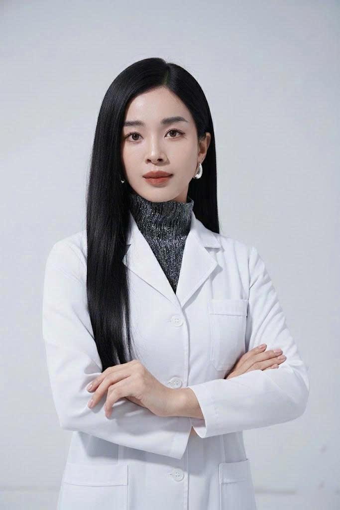 Dược sĩ Bình – Hành trình thiện nguyện “Tủ thuốc cho em” - Ảnh 1.