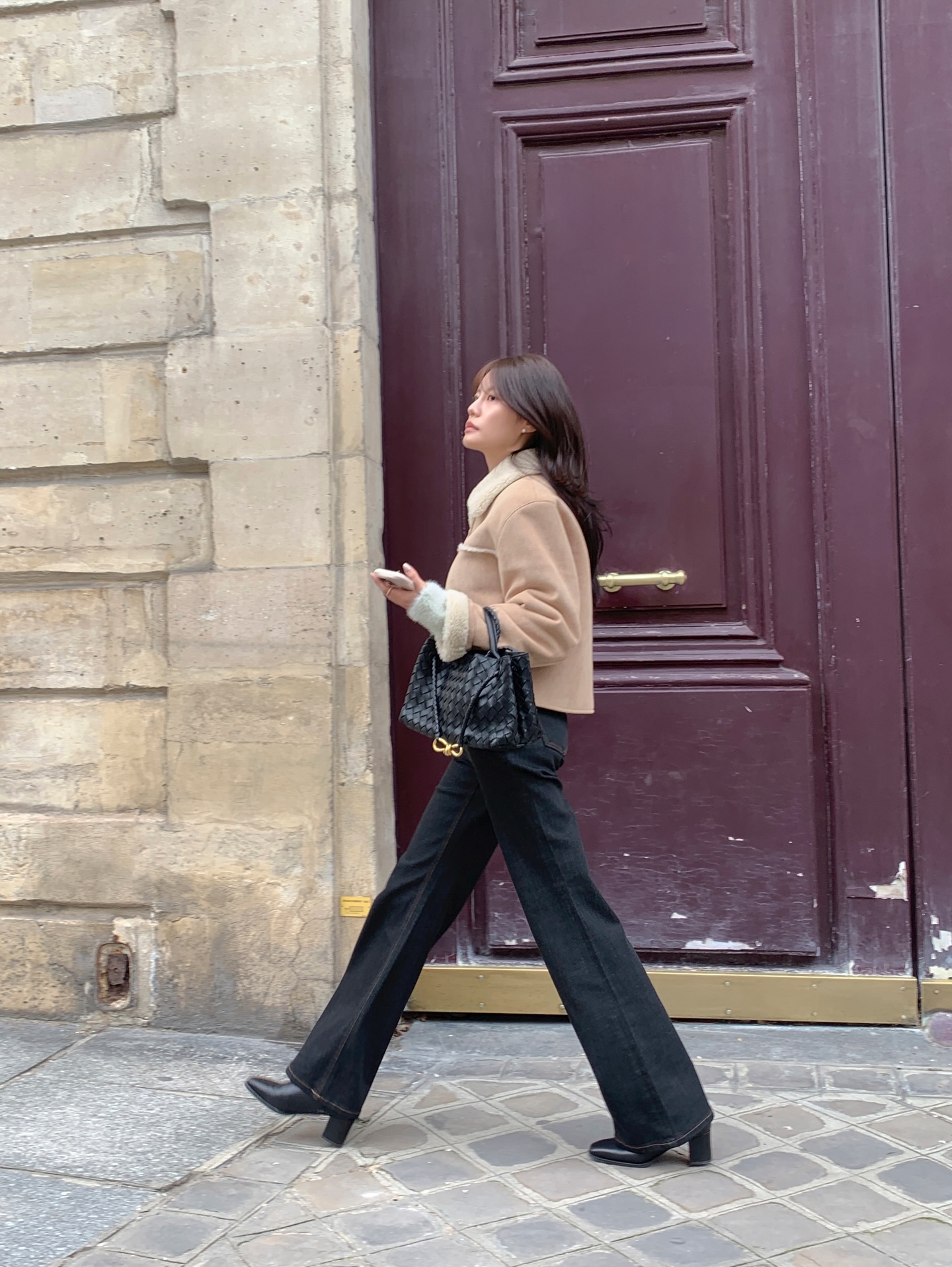 "Quần nào giày nấy" mới là đỉnh cao phối đồ: 4 combo không chỉ tôn dáng mà còn sành điệu- Ảnh 1.