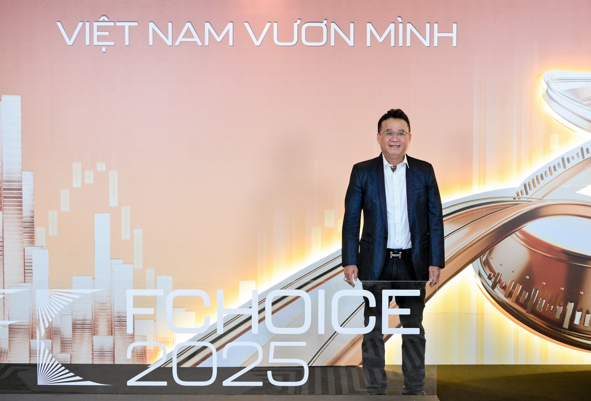 Dàn "khách VIP" tham dự Lễ vinh danh FChoice 2025 và "hiến kế" nắm bắt cơ hội đầu tư trong năm 2026 - Ảnh 7.